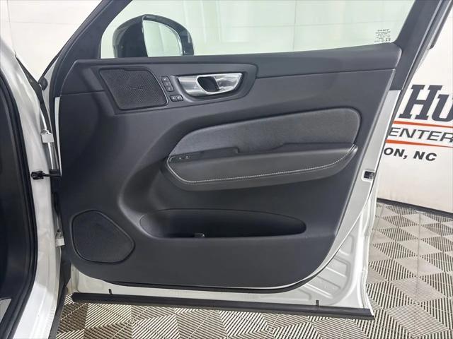 2020 Volvo XC60 T5 R-Design