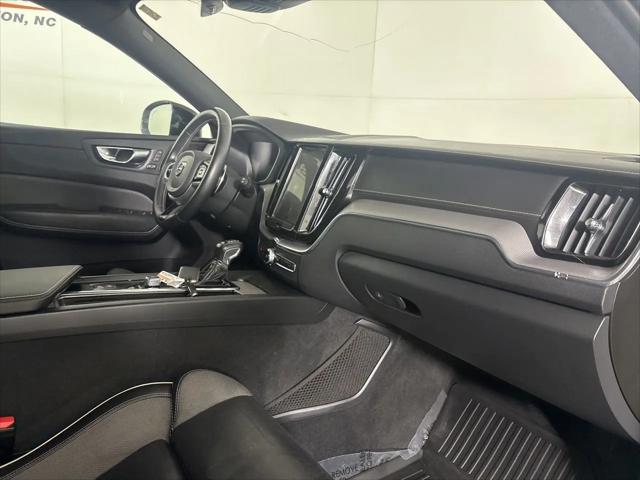 2020 Volvo XC60 T5 R-Design