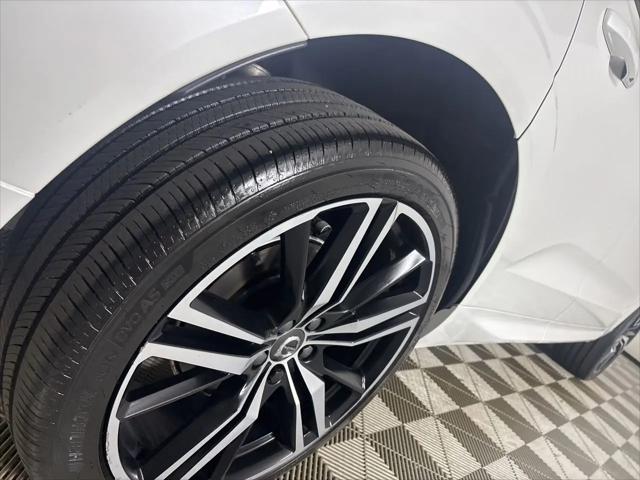 2020 Volvo XC60 T5 R-Design