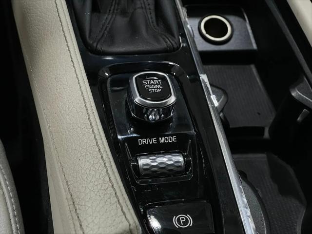 2018 Volvo XC90 T5 Momentum