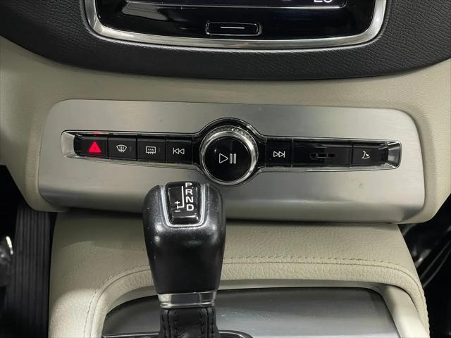 2018 Volvo XC90 T5 Momentum