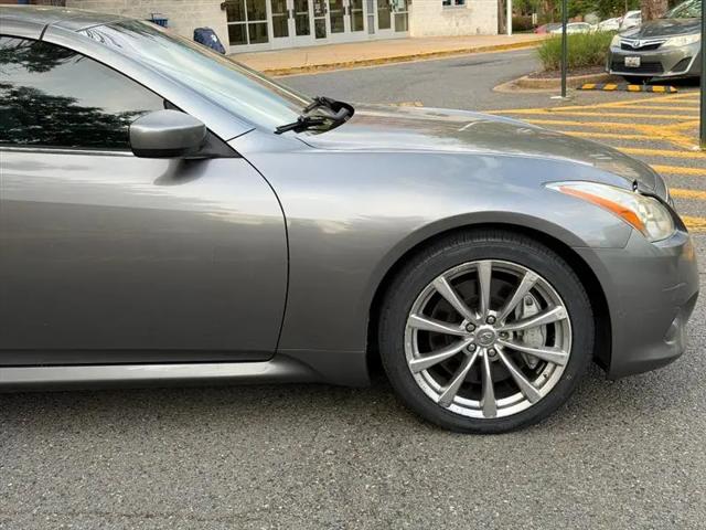 2010 INFINITI G37 G37