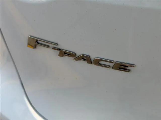 2019 Jaguar F-PACE 25t Prestige