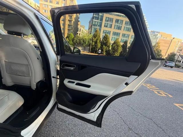 2019 Jaguar F-PACE 25t Prestige