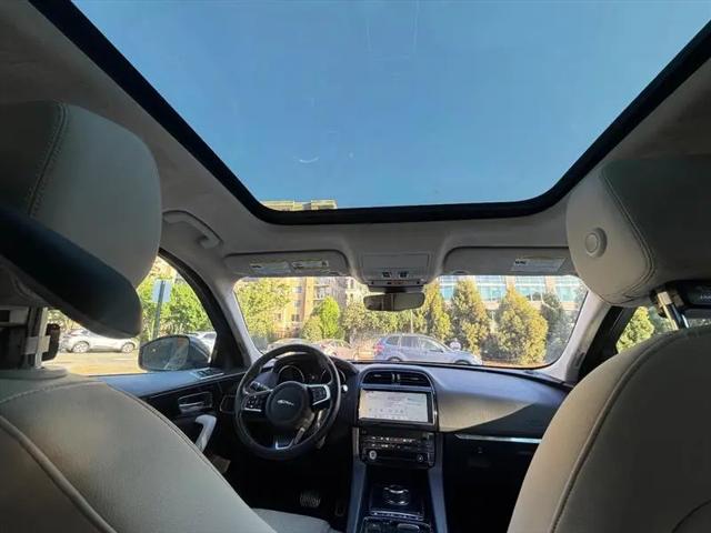 2019 Jaguar F-PACE 25t Prestige