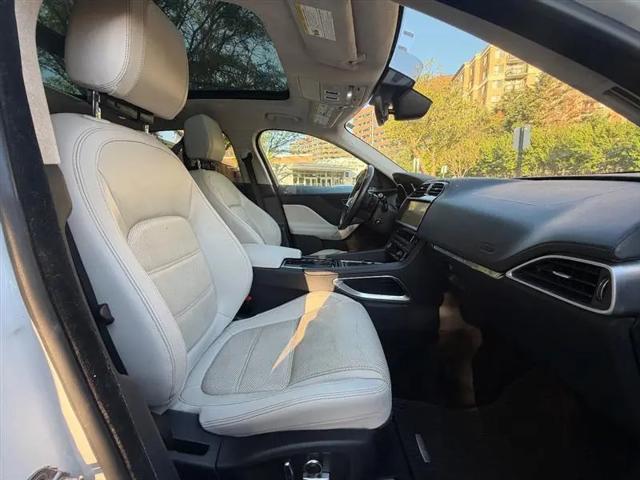 2019 Jaguar F-PACE 25t Prestige
