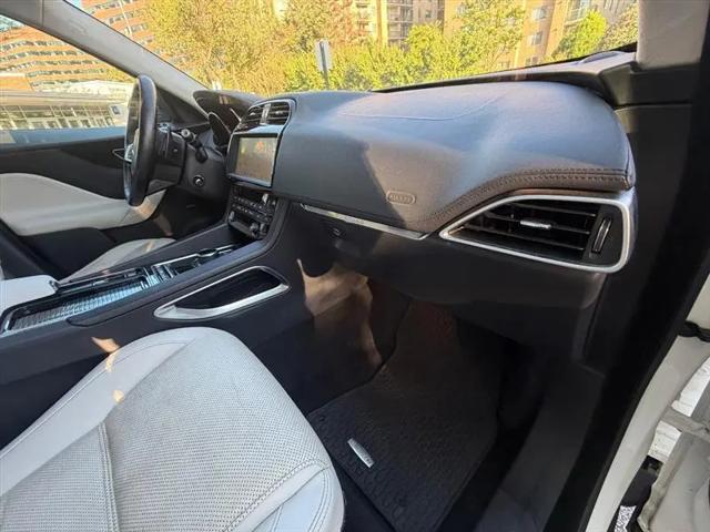 2019 Jaguar F-PACE 25t Prestige