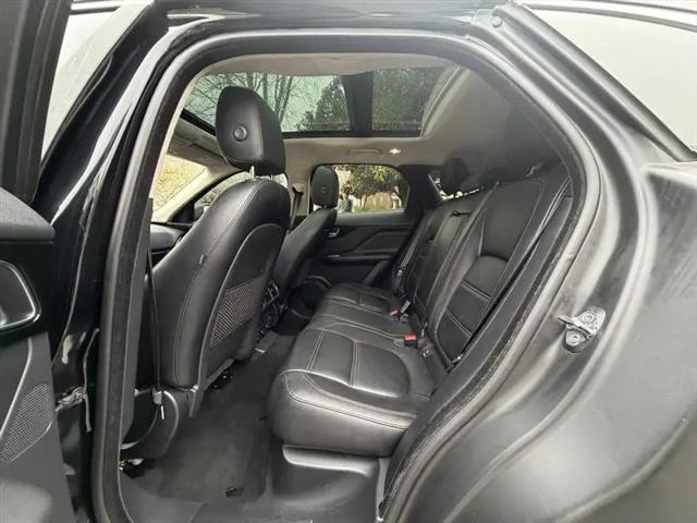 2019 Jaguar F-PACE 30t Prestige