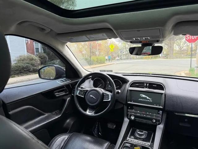 2019 Jaguar F-PACE 30t Prestige