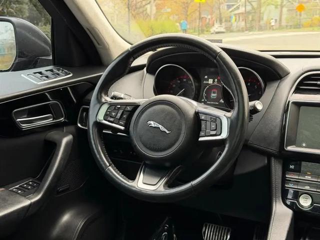 2019 Jaguar F-PACE 30t Prestige