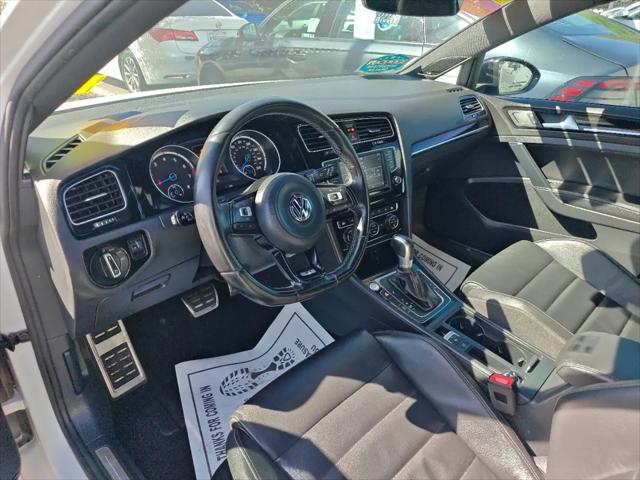 2017 Volkswagen Golf R 4-Door w/DCC & Navigation