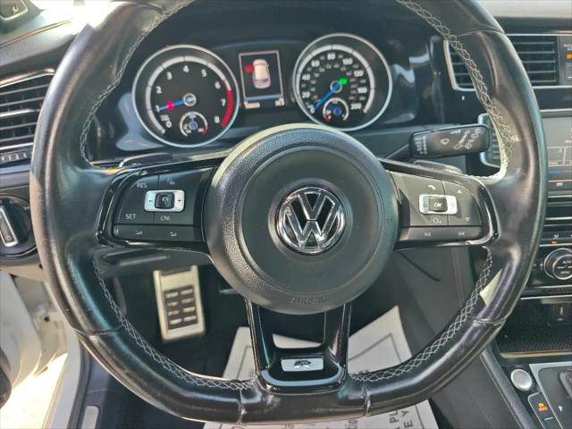 2017 Volkswagen Golf R 4-Door w/DCC & Navigation