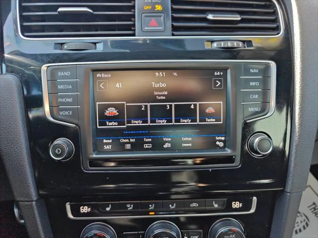 2017 Volkswagen Golf R 4-Door w/DCC & Navigation