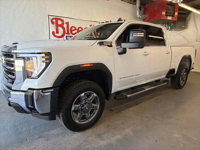 2026 GMC Sierra 2500HD Crew Cab, Standard Bed, SLE, 4WD