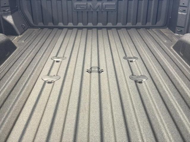2026 GMC Sierra 2500HD Crew Cab, Standard Bed, SLE, 4WD