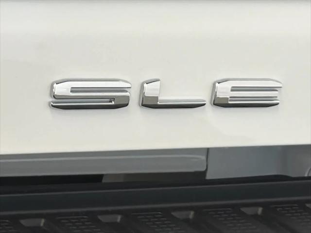 2026 GMC Sierra 2500HD Crew Cab, Standard Bed, SLE, 4WD
