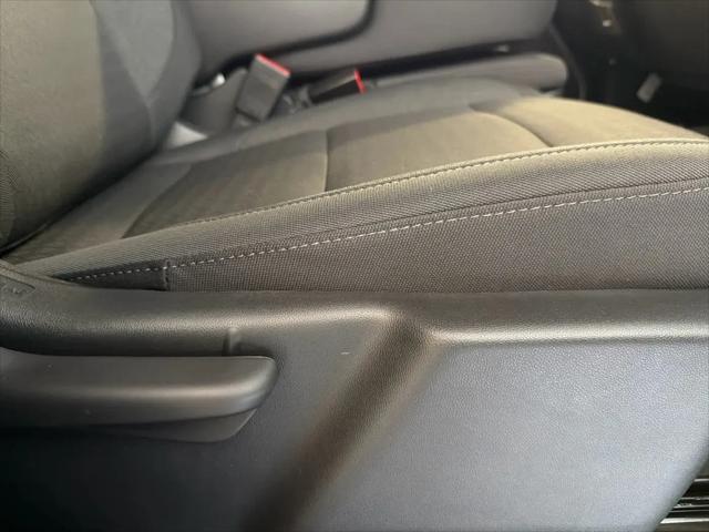 2026 GMC Sierra 2500HD Crew Cab, Standard Bed, SLE, 4WD