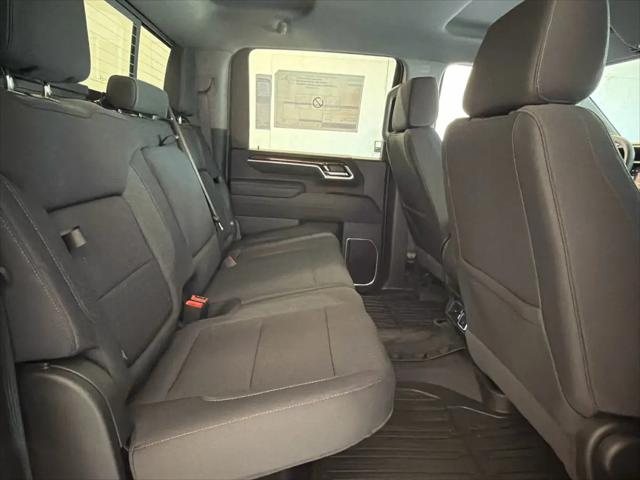 2026 GMC Sierra 2500HD Crew Cab, Standard Bed, SLE, 4WD