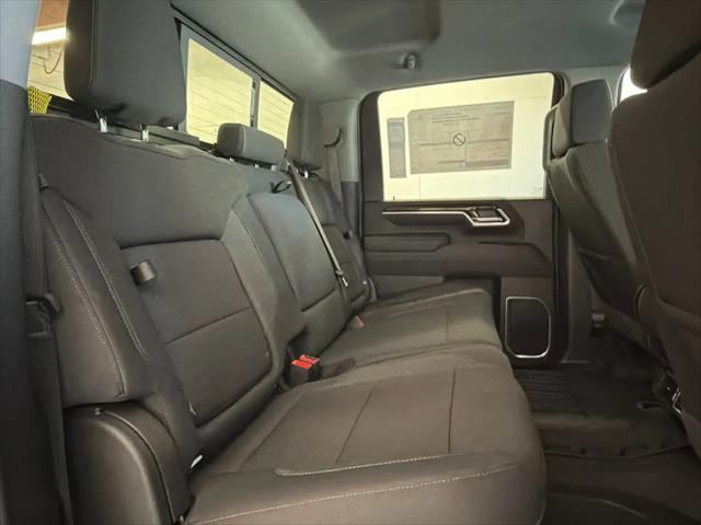 2026 GMC Sierra 2500HD Crew Cab, Standard Bed, SLE, 4WD