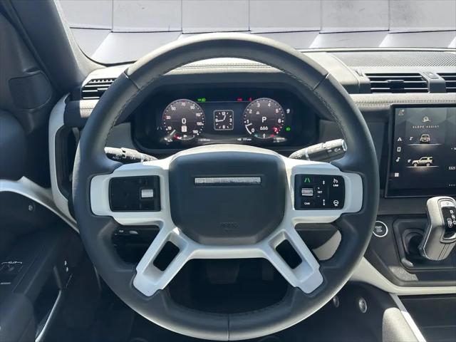 2025 Land Rover Defender 90 P300 S