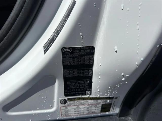 2025 Land Rover Defender 90 P300 S