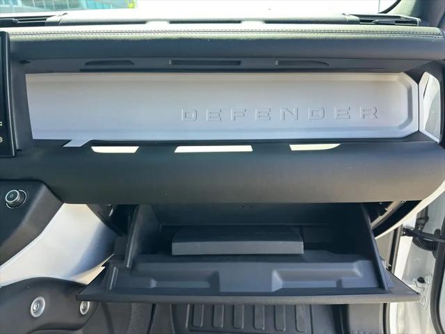 2025 Land Rover Defender 90 P300 S