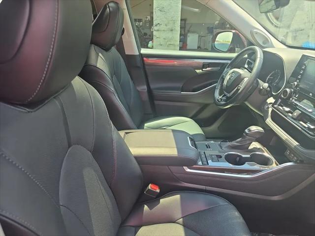 2022 Toyota Highlander Limited