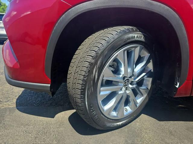 2022 Toyota Highlander Limited