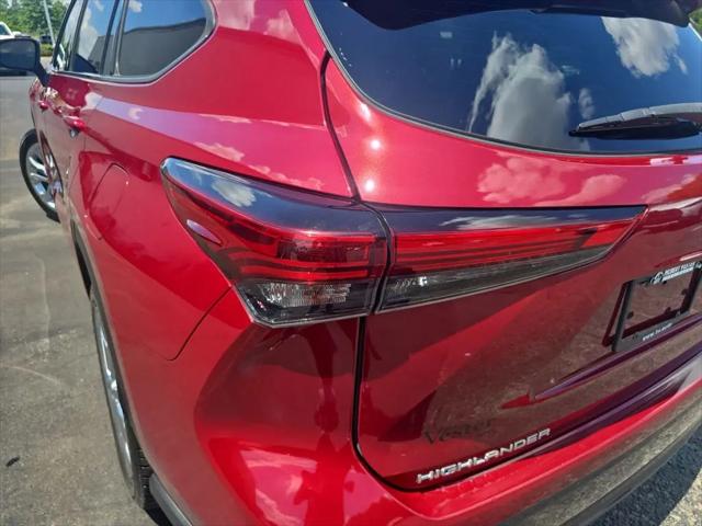 2022 Toyota Highlander Limited