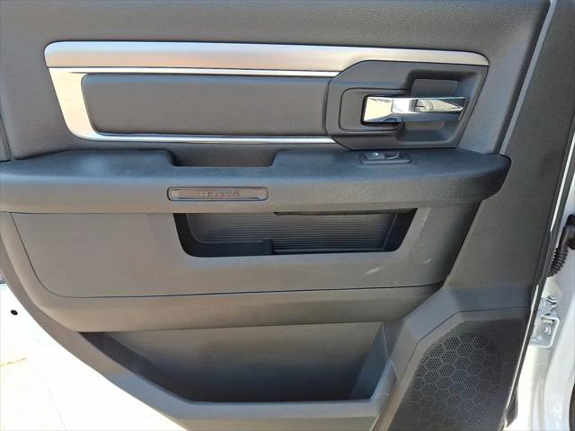 2024 Ram 1500 Classic Warlock Crew Cab 4x4 5'7" Box