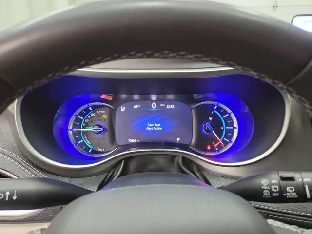 2023 Chrysler Pacifica Hybrid Touring L