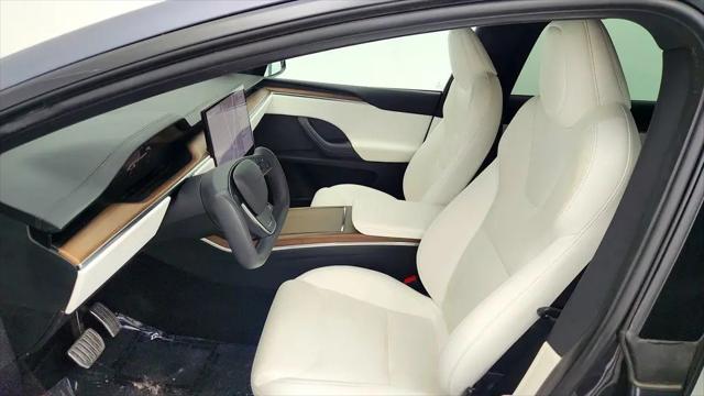 2023 Tesla Model X Standard Range