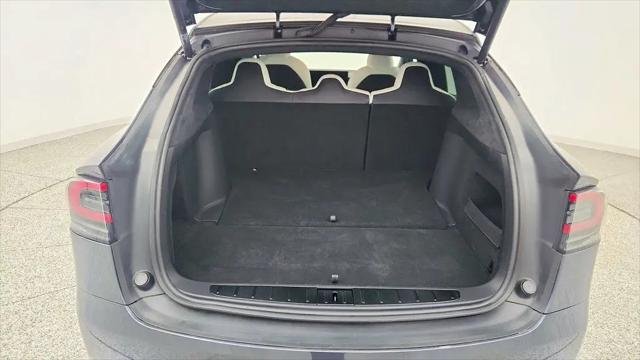 2023 Tesla Model X Standard Range