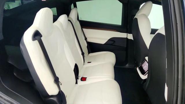 2023 Tesla Model X Standard Range