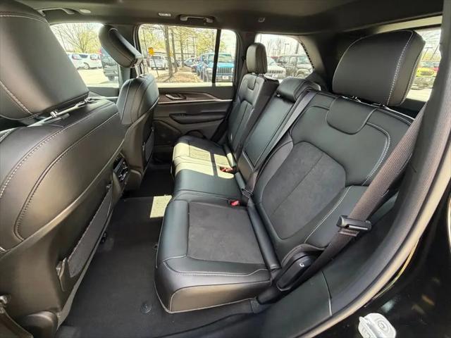 2026 Jeep Grand Cherokee Altitude 4x4