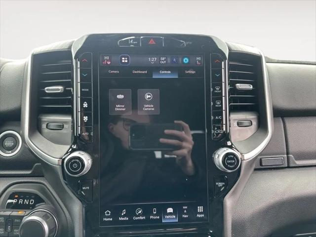 2026 Ram 1500 Big Horn Crew Cab 4x4 5'7" Box