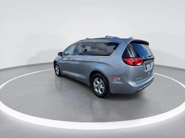 2018 Chrysler Pacifica Hybrid Limited