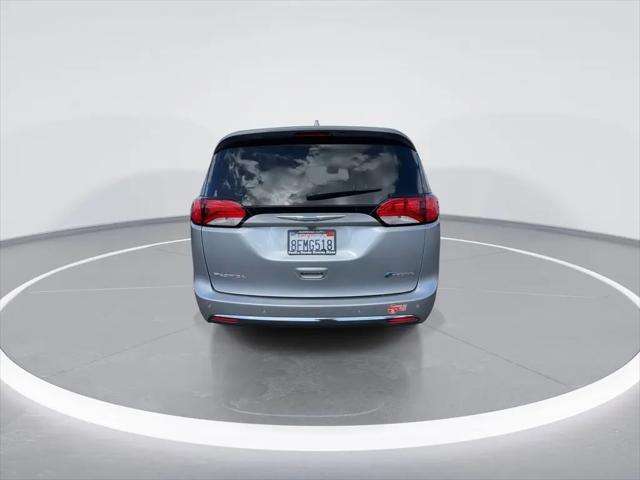 2018 Chrysler Pacifica Hybrid Limited