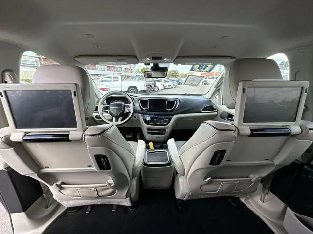 2018 Chrysler Pacifica Hybrid Limited
