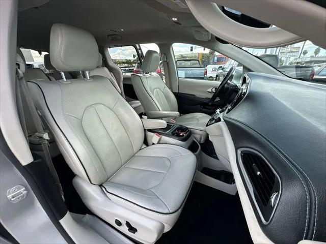 2018 Chrysler Pacifica Hybrid Limited