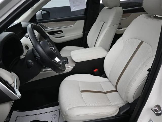 2024 Mazda X-90 Premium Plus