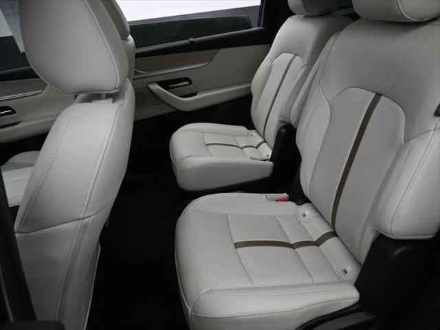 2024 Mazda X-90 Premium Plus