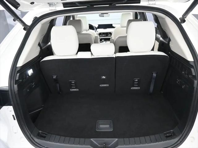 2024 Mazda X-90 Premium Plus