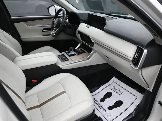 2024 Mazda X-90 Premium Plus