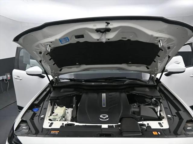 2024 Mazda X-90 Premium Plus