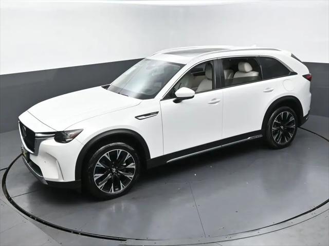 2024 Mazda X-90 Premium Plus