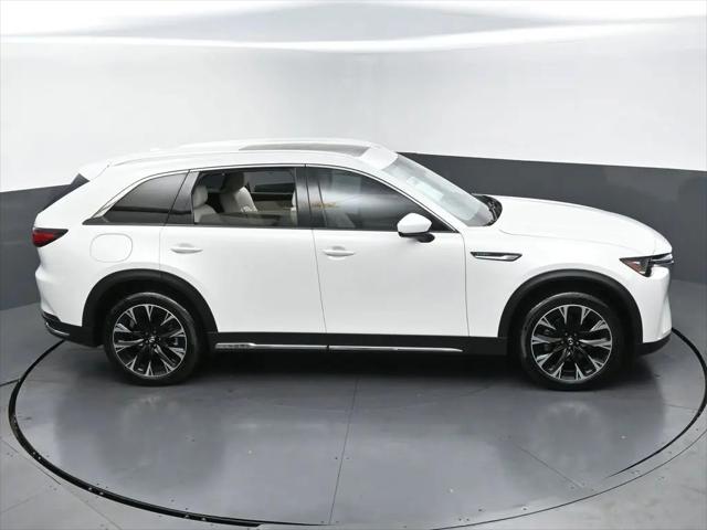 2024 Mazda X-90 Premium Plus