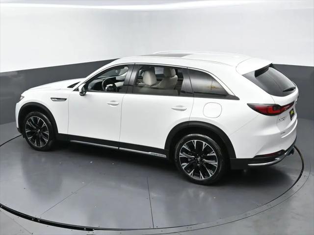 2024 Mazda X-90 Premium Plus