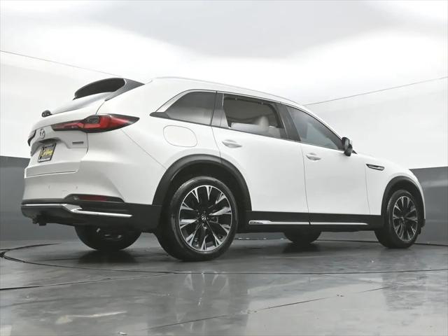 2024 Mazda X-90 Premium Plus