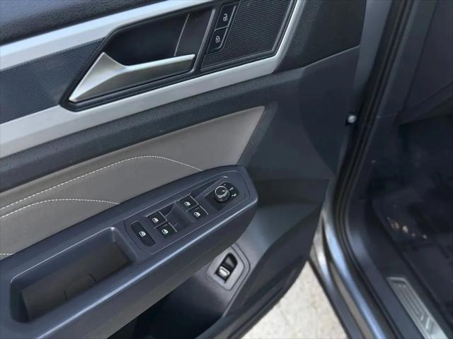 2021 Volkswagen Atlas 3.6L V6 SE w/Technology R-Line
